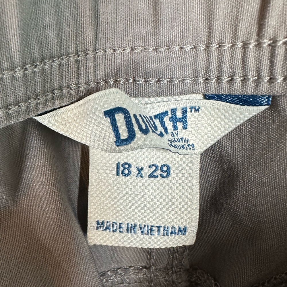 Duluth Trading Co Gray Straight Leg Nylon 8 pocket pants 18x29 - Picture 3 of 11